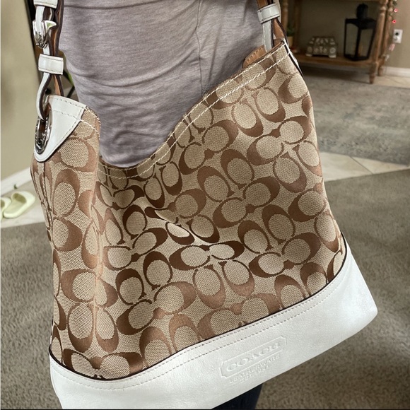 Coach Shoulder Bag - Picture 9 of 10